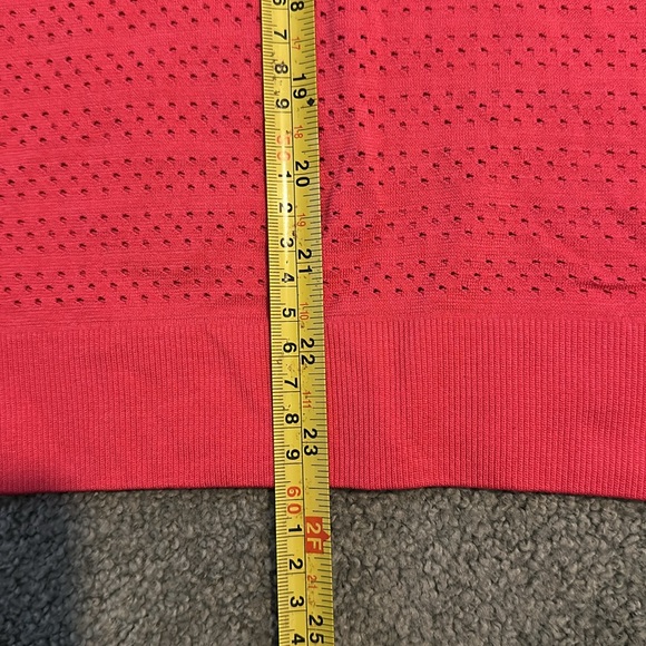 Lululemon Breeze By Muscle Tank II - Picture 8 of 11